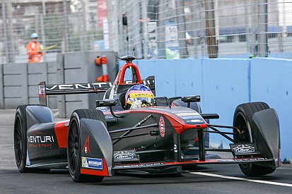 Exclusive: Villeneuve parts ways with Venturi Formula E team