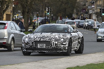 Gespot: dit is de nieuwe Aston Martin DB11 met V12