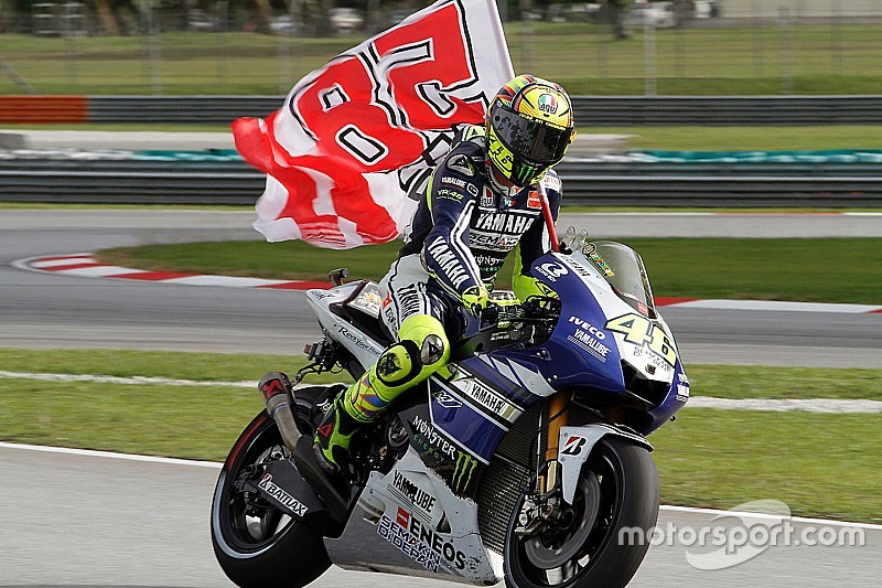 Valentino recuerda a Simoncelli en el día de su cumpleaños