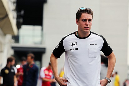 Vandoorne crê que Magnussen mereça estar na F1