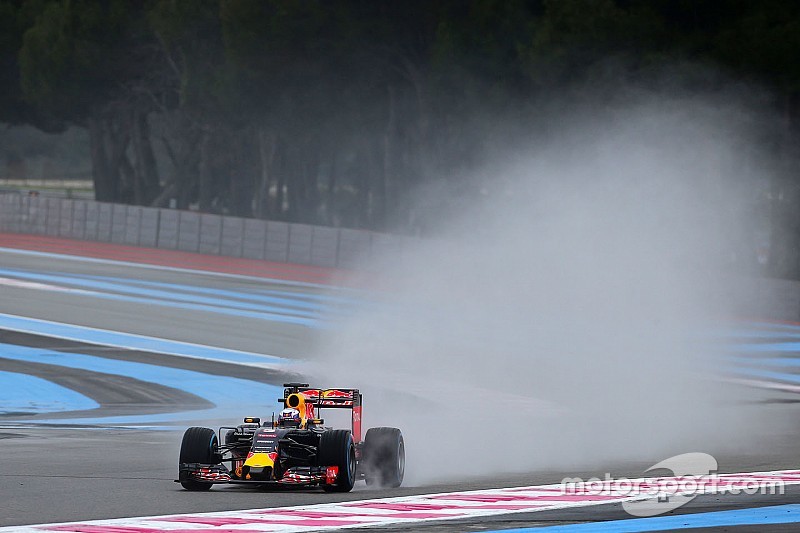 Ricciardo snelste tijdens eerste dag regenbandentest