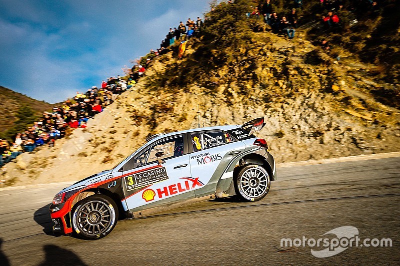 Subito a podio la nuova i20 WRC 2016 con Neuville