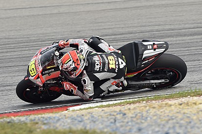 Mesmo com 2015 de teste, Aprilia adia estreia de nova moto