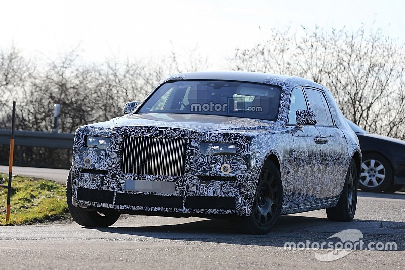 Rolls-Royce test nieuw onderstel én nieuwe Phantom