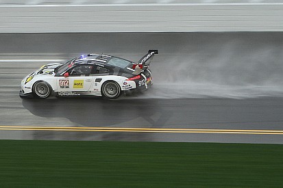 Porsche poursuit sur sa lancée à Daytona