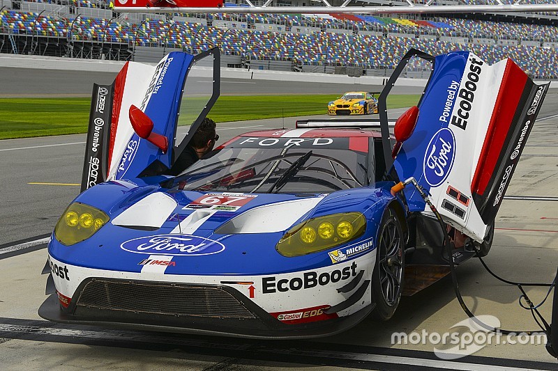 #67 Ford Performance Chip Ganassi Racing Ford GT : Ryan Briscoe, Richard Westbrook, Stefan Mücke