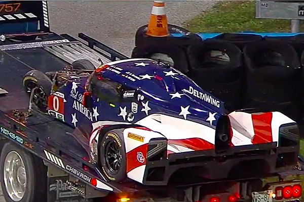 Massive shunt for DeltaWing in fourth hour of Rolex 24