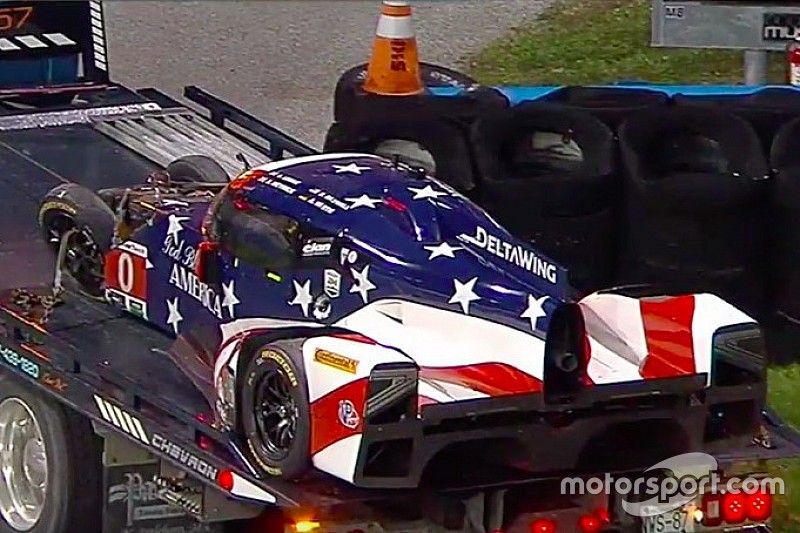 Vídeo: DeltaWing acerta protótipo e abandona 24h de Daytona
