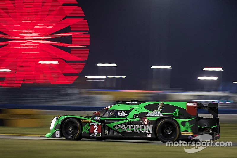 Luis Felipe Derani lleva al Nº 2 al triunfo en Daytona