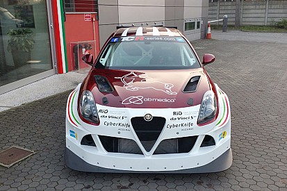 La Giulietta TCR si comporta bene anche sul bagnato