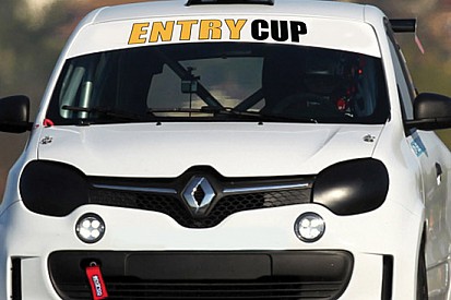 Pienone per lo shakedown della Entry Cup