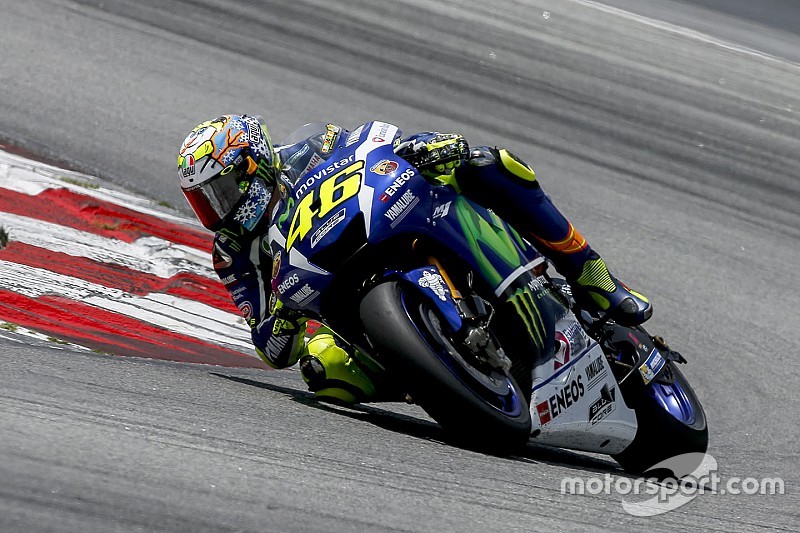 Rossi diz que ainda não está confortável com moto de 2016