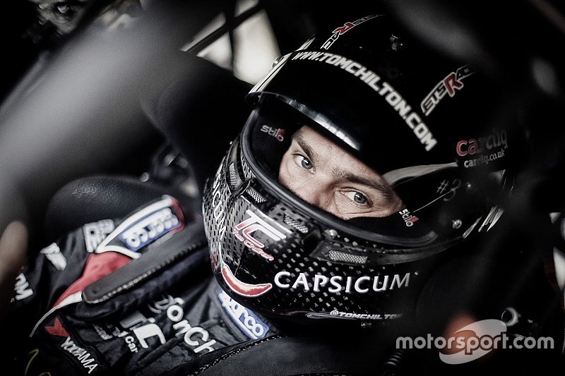 Том Чилтон стартует в WTCC за команду Лёба