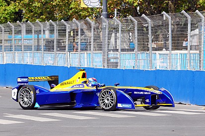 Buemi dominó la segunda práctica en Puerto Madero