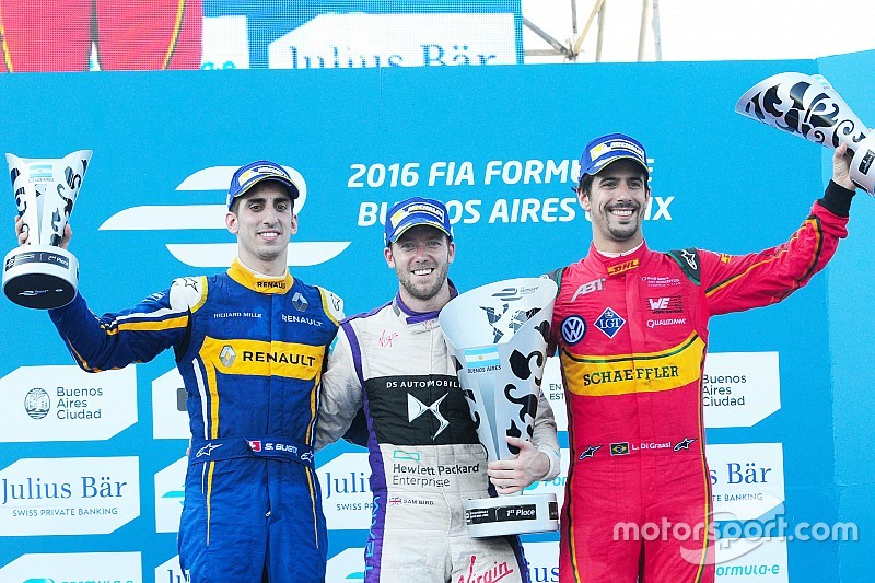 Podio: ganador Sam Bird, DS Virgin Racing Formula E Team; segundo lugar Sébastien Buemi, Renault e.D