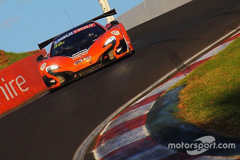 #59 Tekno Autosports McLaren 650S : Shane van Gisbergen, Alvaro Parente, Jonathon Webb