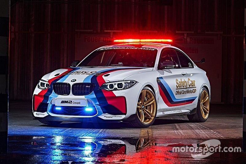 Che bomba la BMW M2 Coupé Safety Car per la MotoGP!