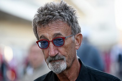 Eddie Jordan se junta a Matt LeBlanc à frente do Top Gear