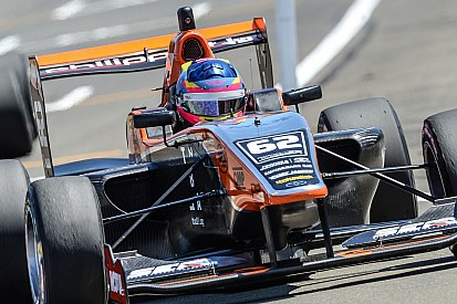 Habsburg vence primeira prova em Manfeild; Piquet abandona