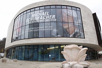 Galeria: veja fotos da exposição de Schumi na Alemanha