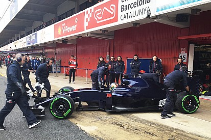 Toro Rosso onthult STR11 met donkerblauwe testlivery