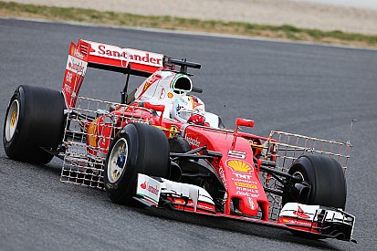Essais Barcelone, Jour 1 - Vettel et Hamilton déjà devant à mi-journée