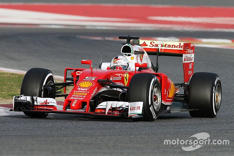 Vettel mantiene a Ferrari arriba