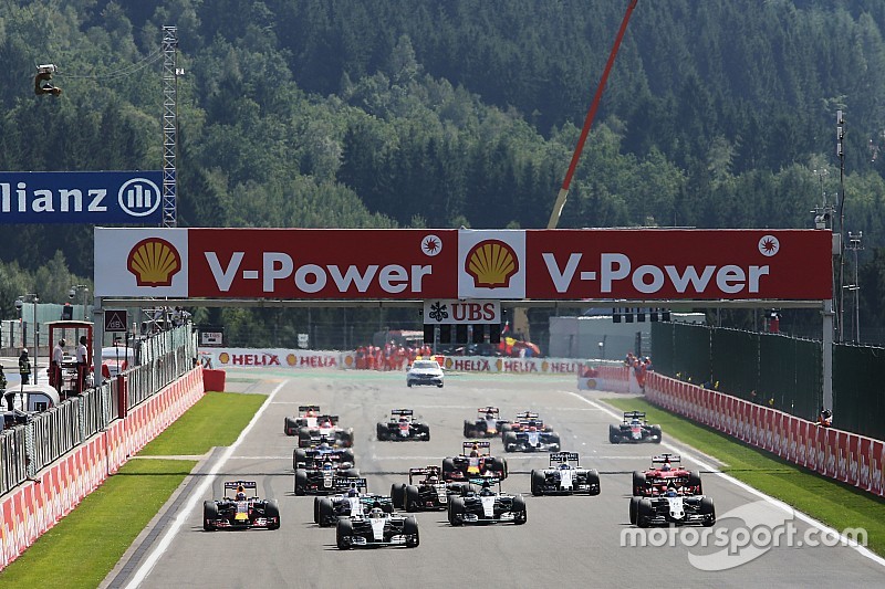 F1 keurt snellere, bredere wagens goed voor 2017