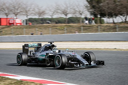 Rosberg afirma que Mercedes ainda não mostrou ritmo real