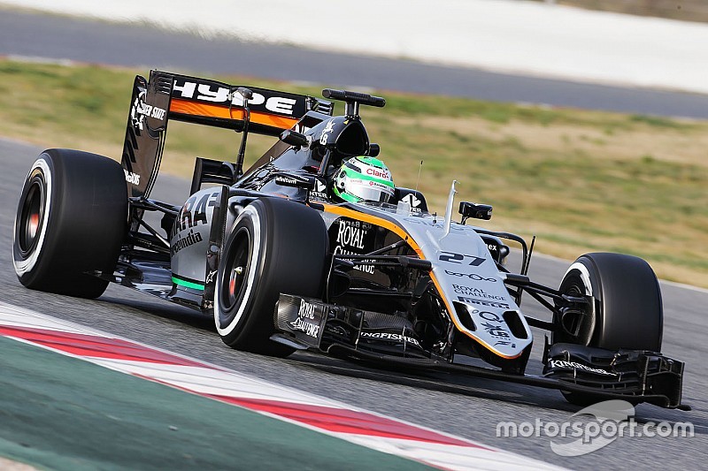 F1巴塞罗那测试第三天: 胡肯伯格最快,巴顿烧车