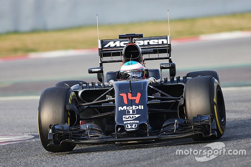 Un problème technique gâche la matinée d'Alonso