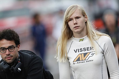 Com F1 na mira, Visser pede caminho natural para mulheres