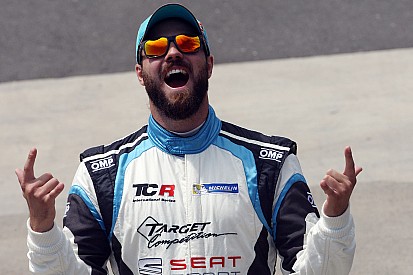 Leopard Racing enters TCR with Vernay, Comini