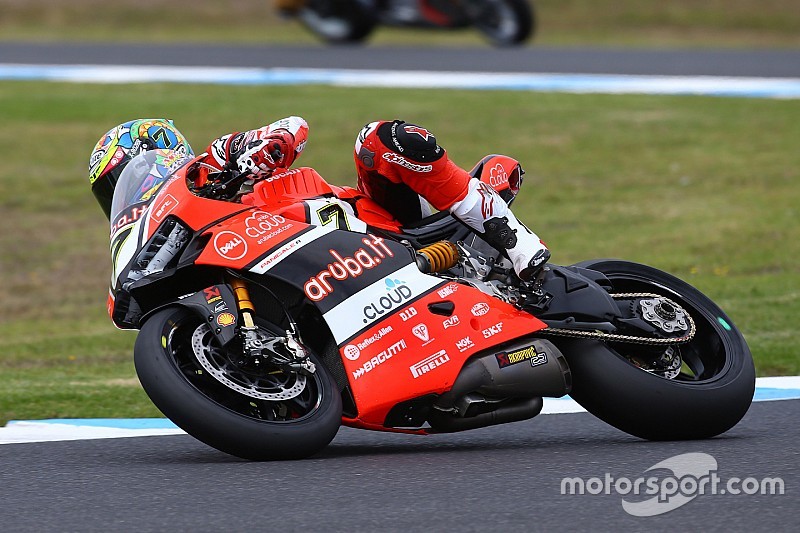 Second place for the Ducati team in Race 1 in Phillip Island with Chaz Davies