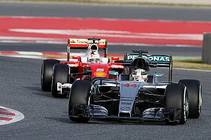 Hamilton - Les temps des Ferrari ? "Ça ne veut pas dire grand-chose"