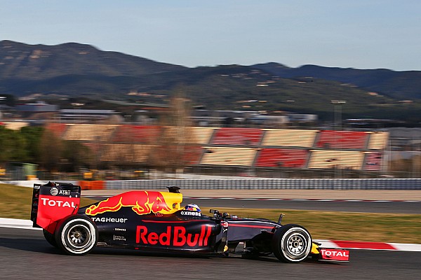 Ricciardo: "Lotteremo inizialmente con la Williams e con Force India"