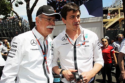 Mercedes contrariata dalle critiche di Ecclestone