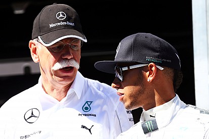 Mercedes está descontente com críticas de Ecclestone à F1