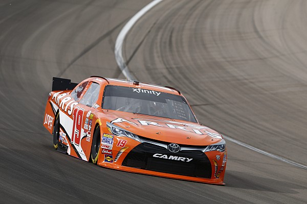 Daniel Suárez, líder del campeonato en Xfinity