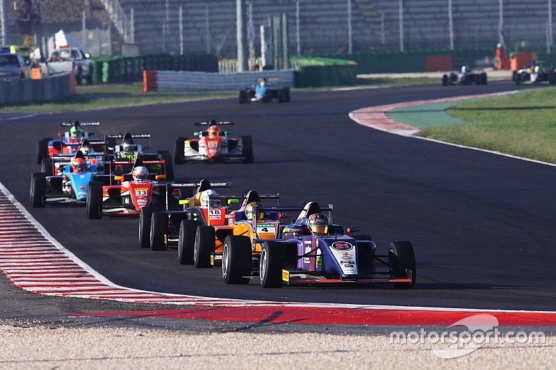 SMP F4 NEZ tweemaal naar Zandvoort