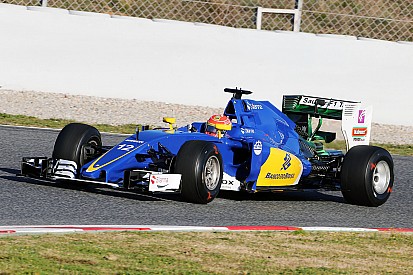 Sauber diz que vai pagar salários atrasados em breve