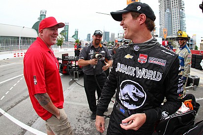 Tracy - "Ganassi se concentre sur Dixon, les pilotes Penske se battent eux-mêmes"
