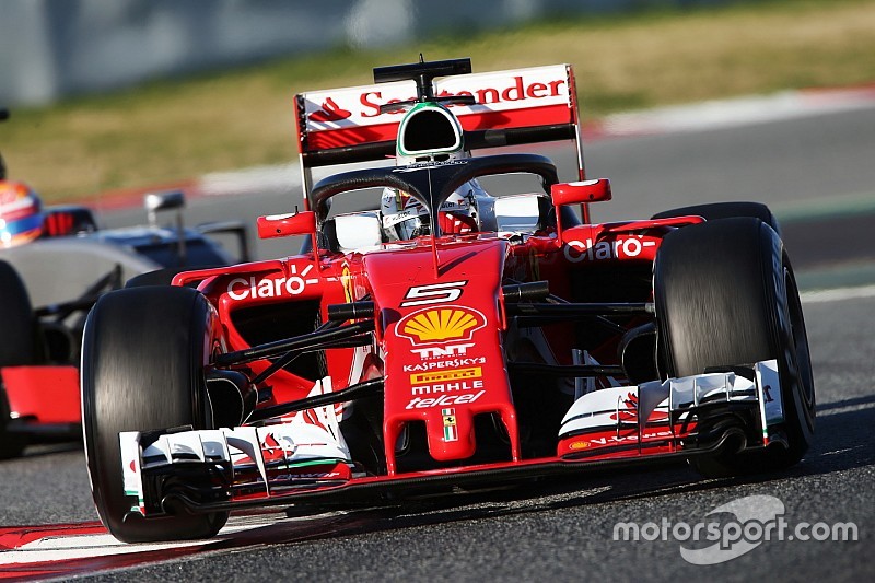 Sebastian Vettel, Ferrari SF16-H met de halo cockpit