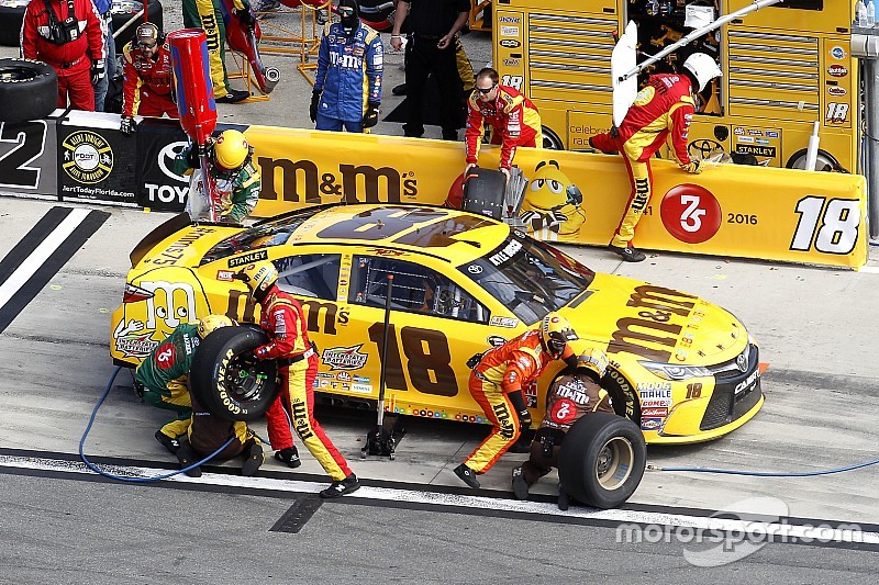 Pourquoi tant de pénalités cette saison en Sprint Cup ?