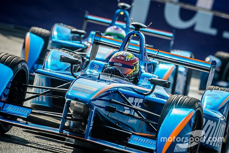 Sterke race Robin Frijns ondanks incident in de pitstraat