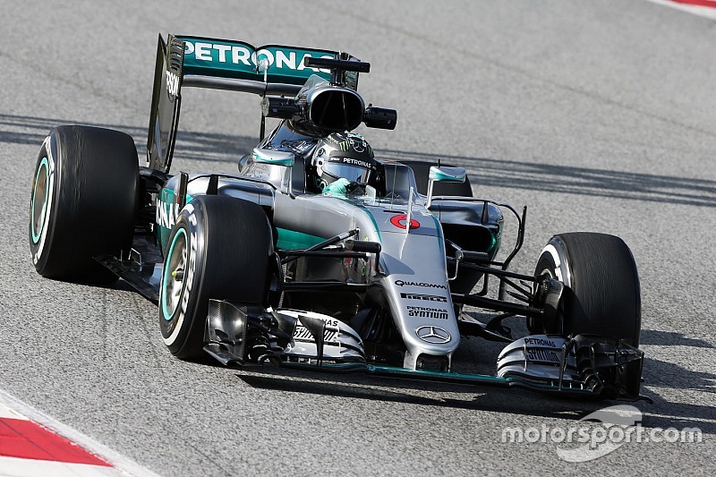 Piloti Mercedes: le nuove regole un bene per lo spettacolo