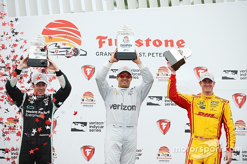 Podio: ganador de la carrera Juan Pablo Montoya, Team Penske Chevrolet, segundo lugar Simon Pagenaud