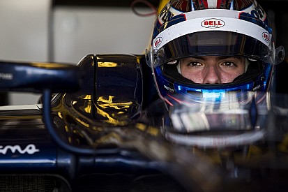 Renault confirma Latifi como piloto de testes