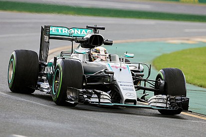 EL1 - 15 minutes sans bourrasques et averses pour Hamilton