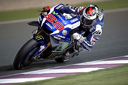 MotoGP Qatar: Lorenzo troeft Marquez af in laatste training